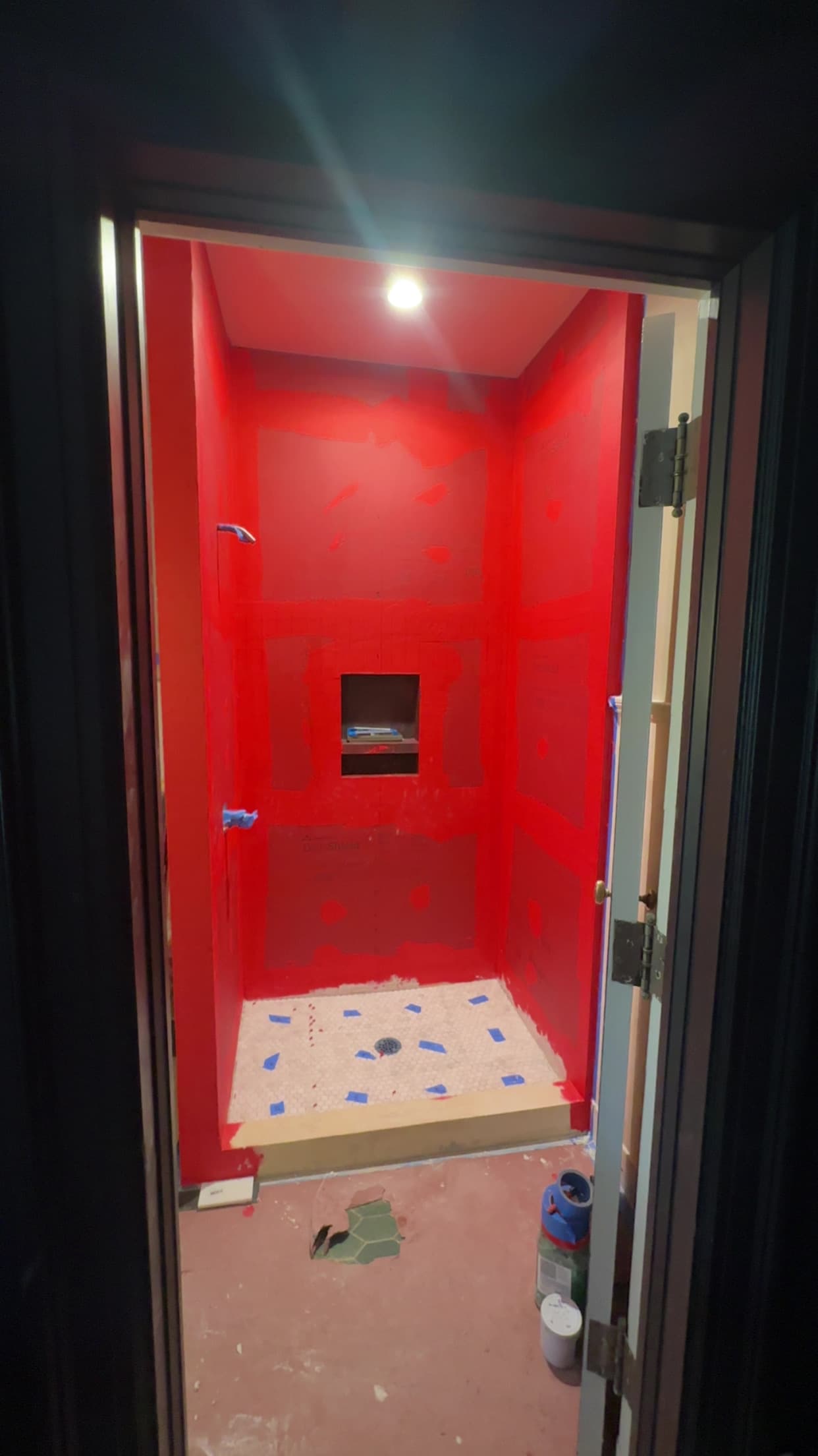 Tile shower surround